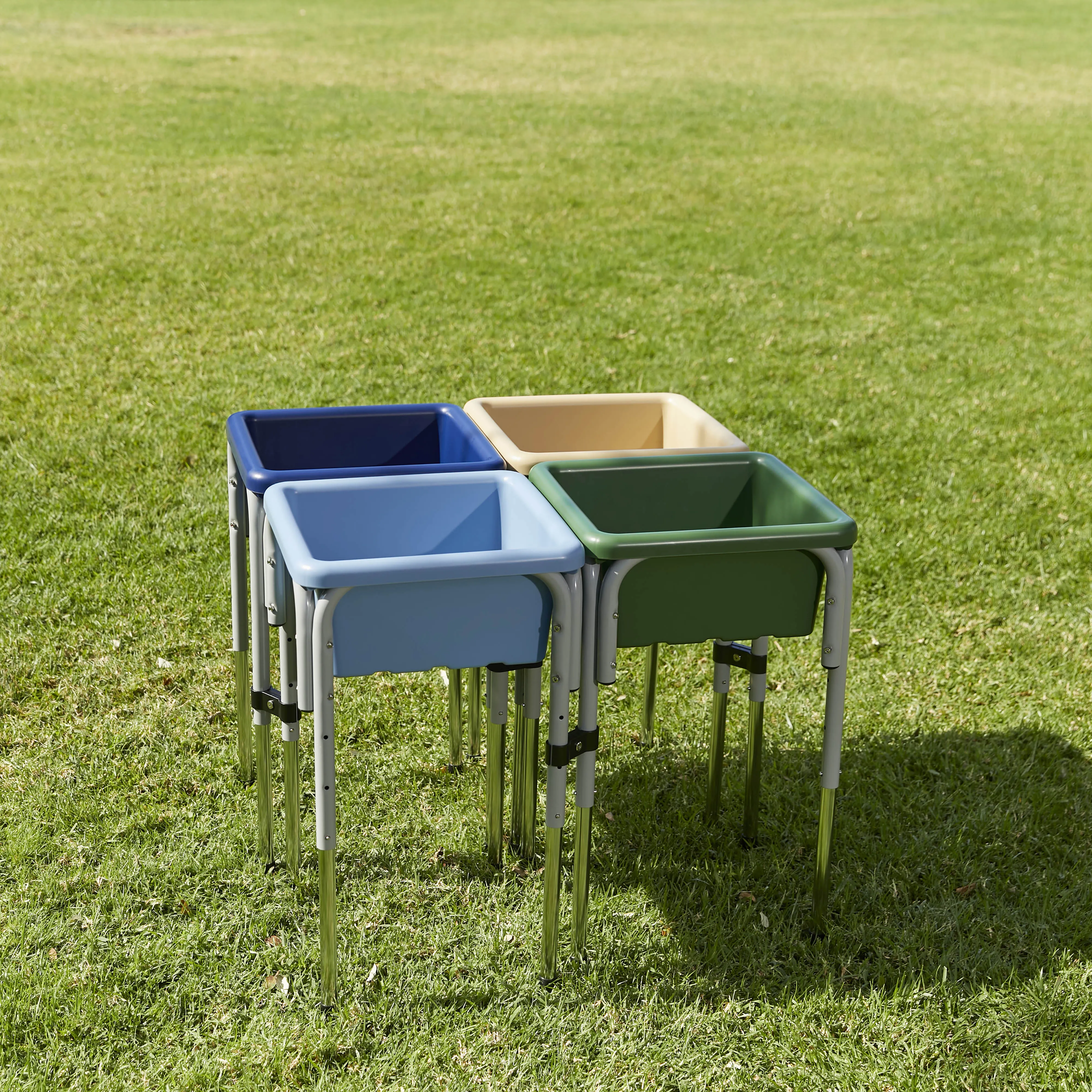 4-Station Sand and Water Adjustable Play Table, Sensory Bins