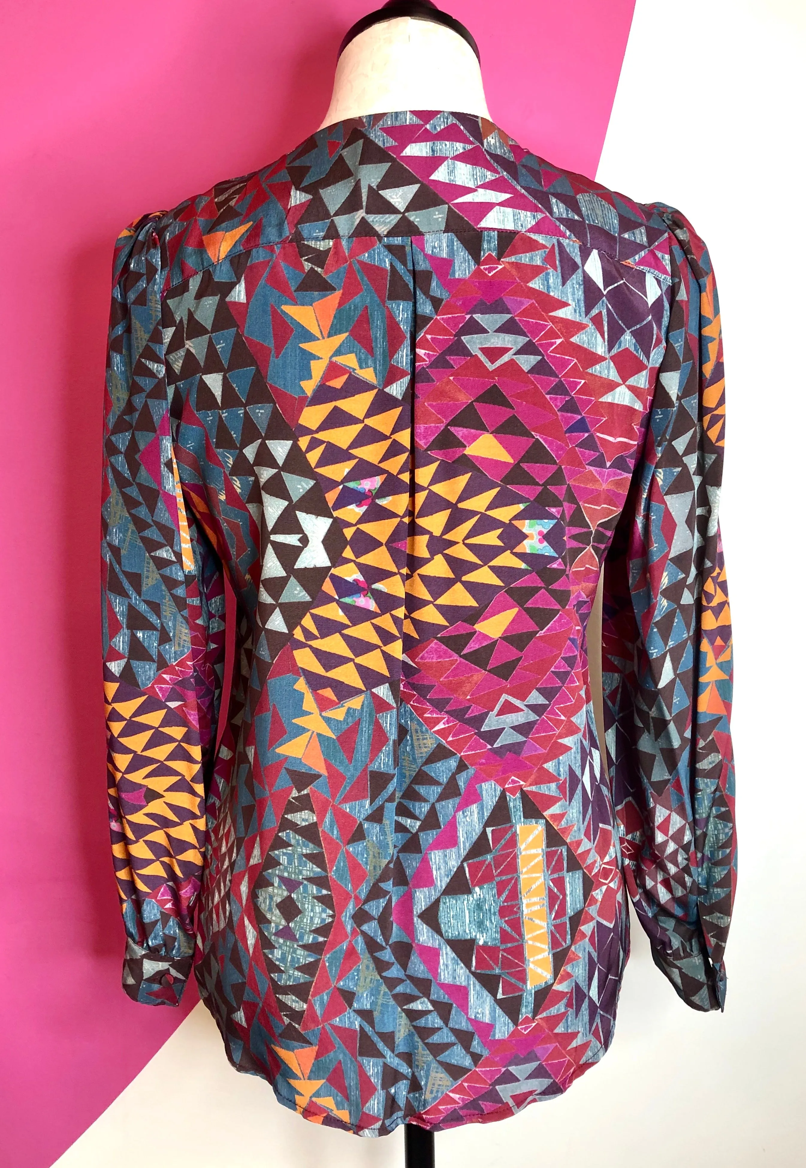 ALLISON CHOMER SILK MULTI GEO BLOUSE - S