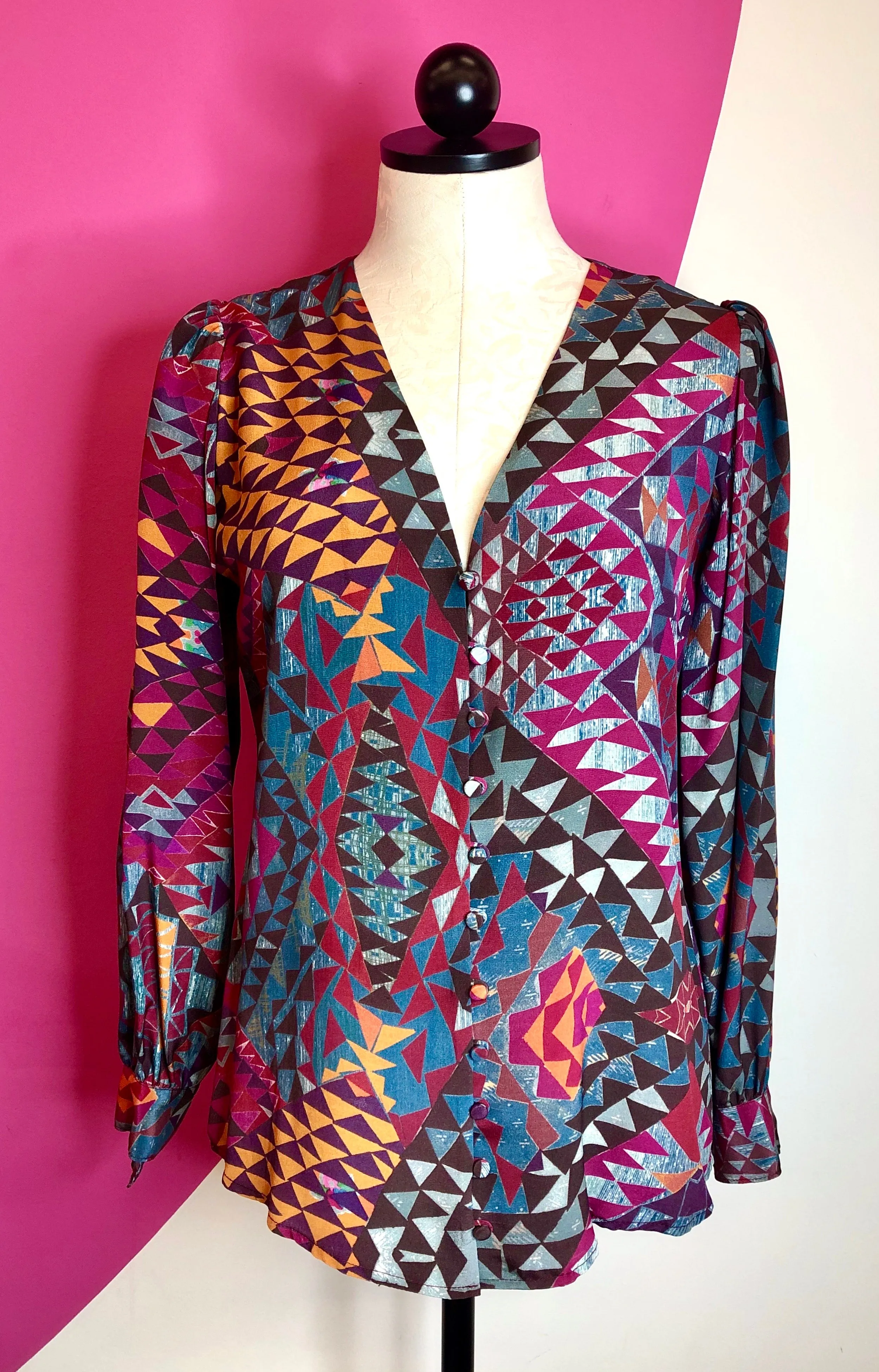 ALLISON CHOMER SILK MULTI GEO BLOUSE - S